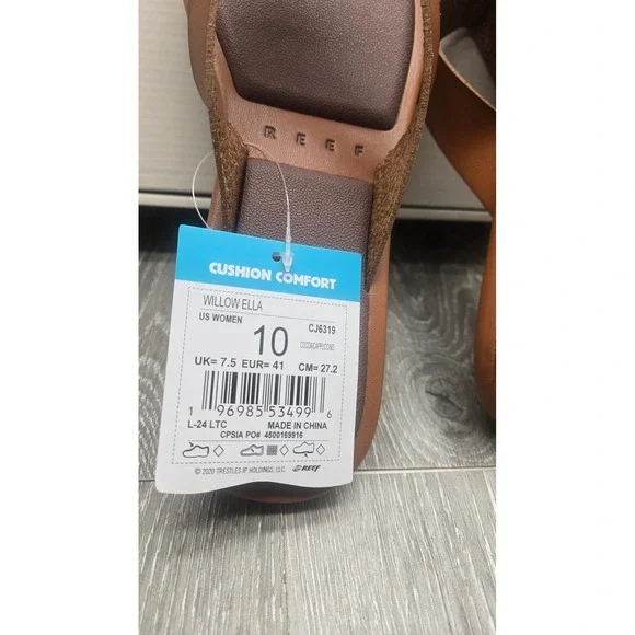 Reef Brown and Tan Women's Sandals - Picture 8 of 9